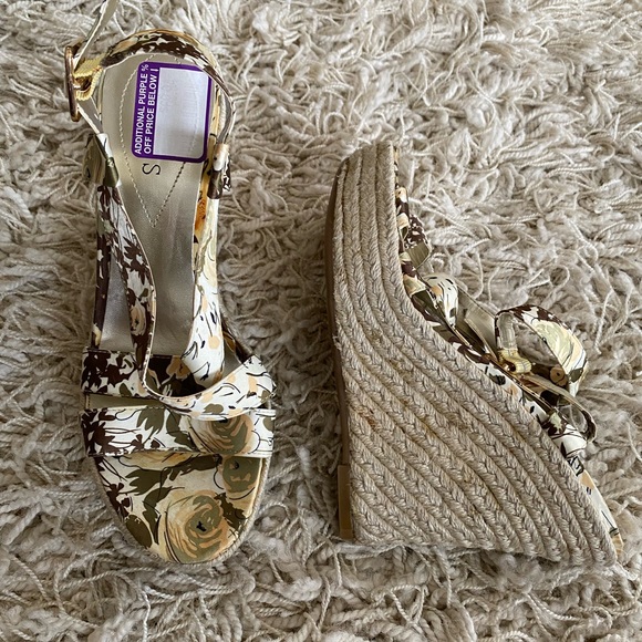 Guess | Shoes | Guess Sandals Floral Rope Woven Platform Womens Size 75 ...